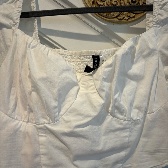 White Crop Top - Picture 4 of 6